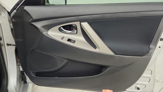 2011 Toyota Camry SE Silver at Emmons Autoplex