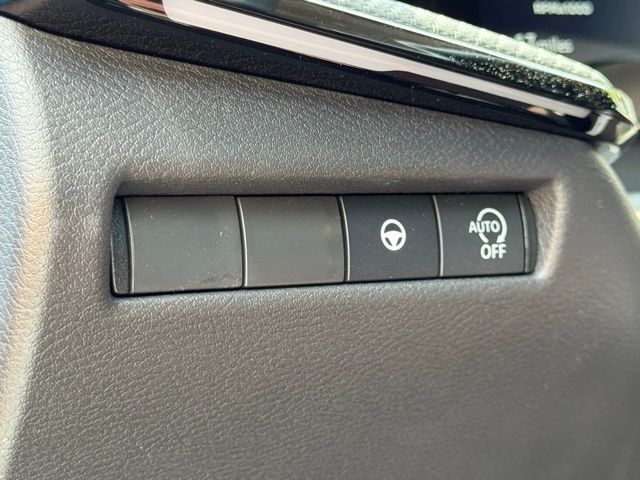 2025 Nissan Kicks SR - Photo 17