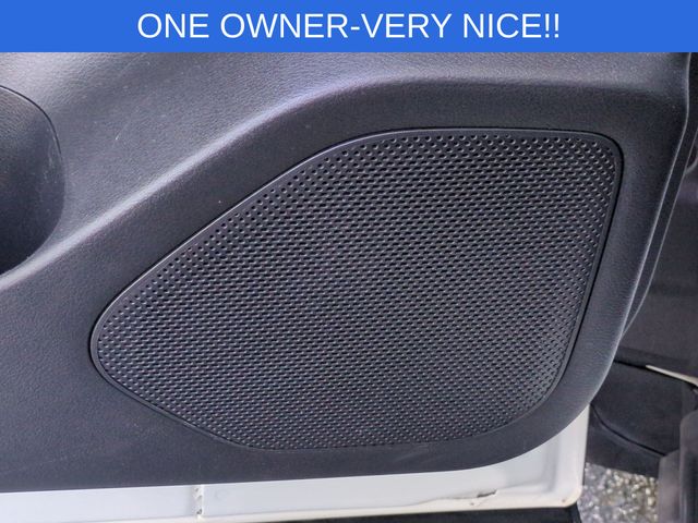 Used 2023 White Nissan Platinum image 15