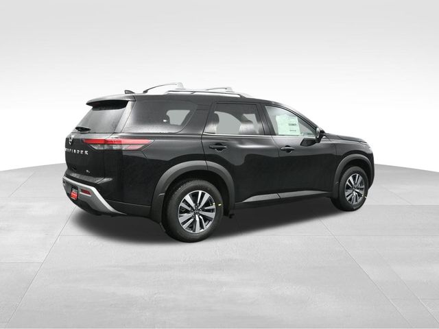 2024 Nissan Pathfinder SL 2