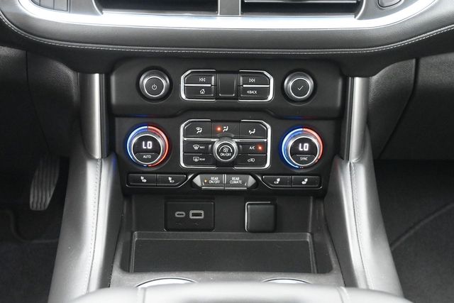 Used 2023 Gray Chevrolet Z71 image 24