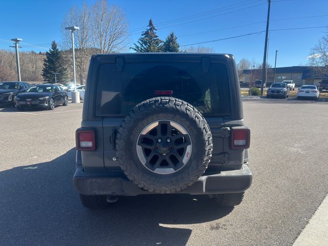 Used 2019 Gray Jeep Unlimited Sport S image 9