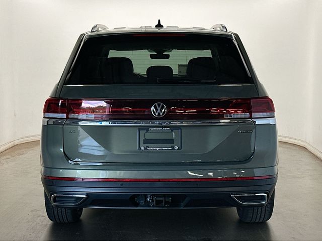 2026 Volkswagen Atlas 2.0T SE w/Technology Green at Subaru and VW of Moon Township