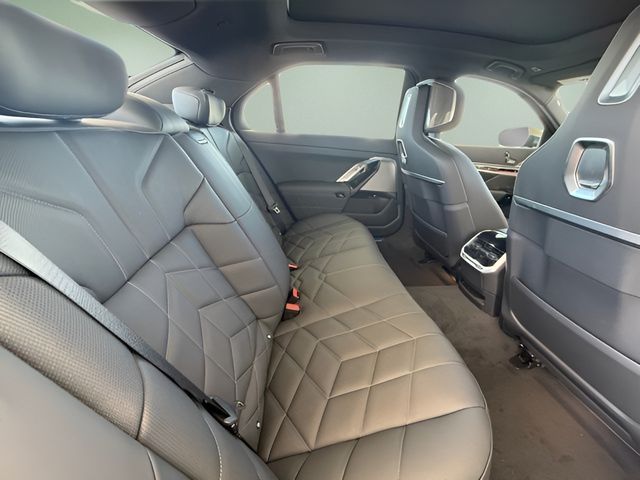 2025 Bmw 760i 760i xDrive photo 27