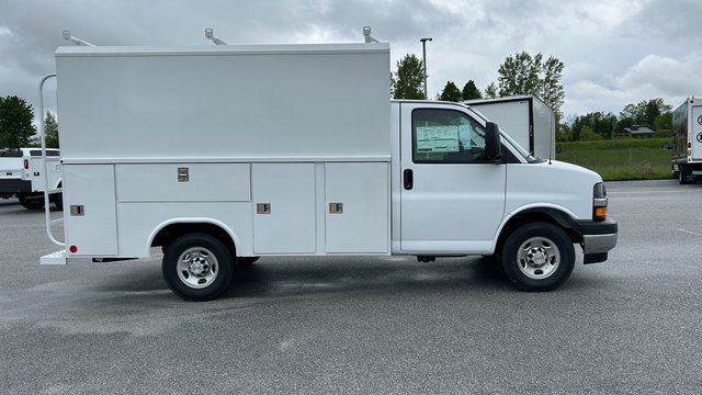 New 2025 Chevrolet Express 3500 Coupe