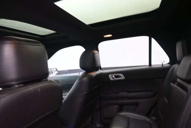 Used 2014 Silver Ford Limited image 20