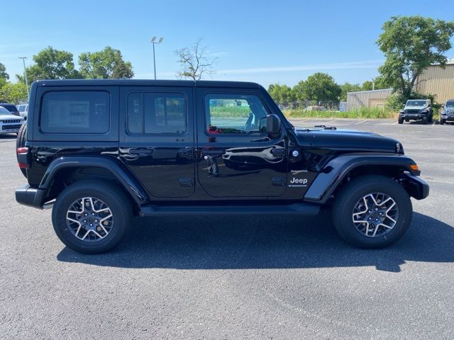 2024 Jeep Wrangler Sahara 4