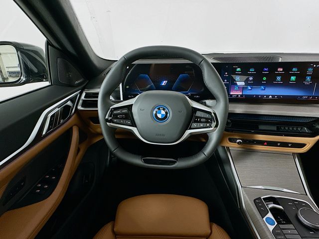 2025 BMW i4 xDrive40 11