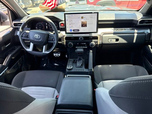 2025 Toyota Tacoma TRD Sport - Photo 16