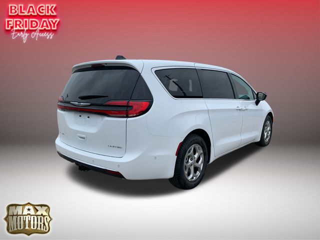 2024 Chrysler Pacifica Limited 17