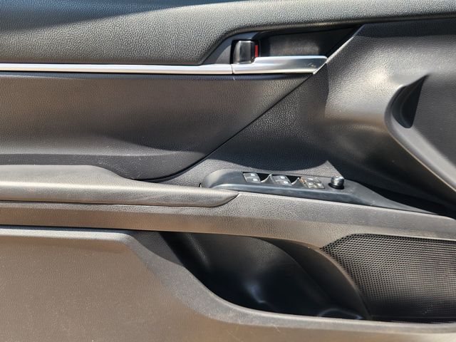 2019 Toyota Camry SE White at Cook Ford