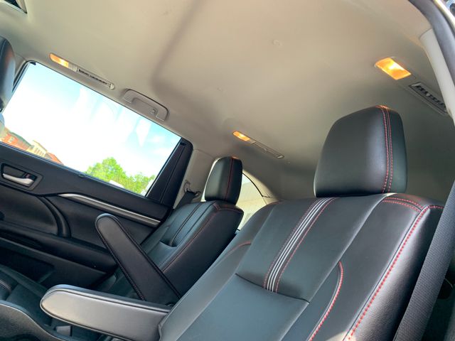 Used 2019 Toyota Highlander SUV