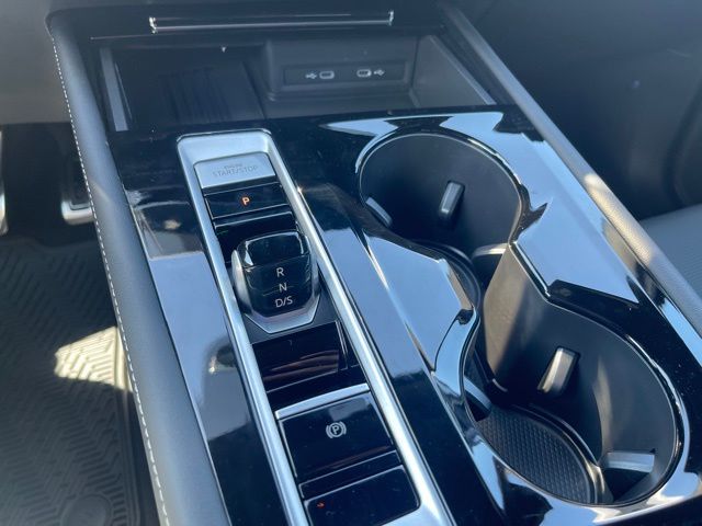 2026 Volkswagen Atlas Cross Sport SEL Premium R-LINE - Photo 25