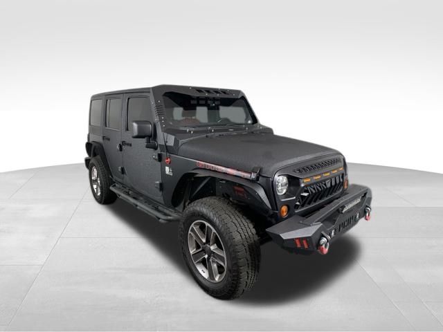 2013 Jeep Wrangler Unlimited Sahara 8