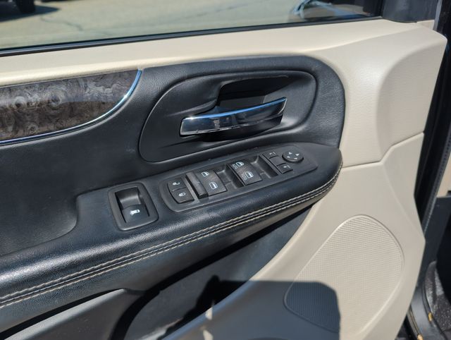 Used 2016 Chrysler Town & Country Van