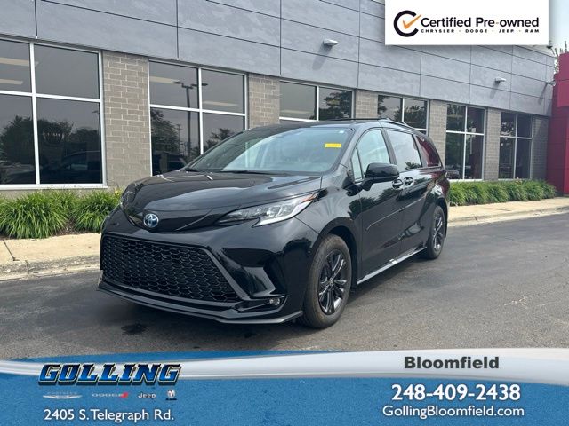 Midnight Black Metallic 2025 Toyota Sienna Minivan All-Wheel Drive Continuously Variable Transmission