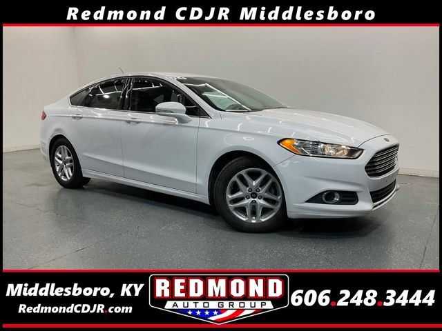 Oxford White 2016 Ford Fusion SE Sedan Front-Wheel Drive 6-Speed Automatic