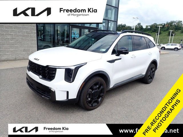 Glacial White Pearl 2025 Kia Sorento SUV / Crossover All-Wheel Drive 8-Speed Dual Clutch