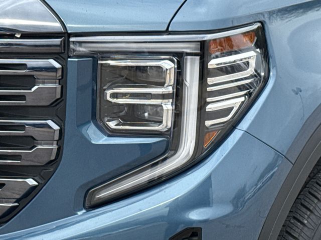 Used 2024 Blue GMC Denali Ultimate image 4