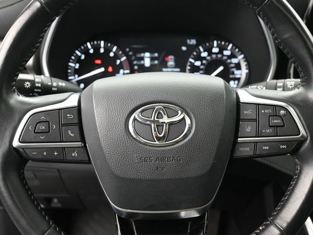 2021 Toyota Highlander XLE 12