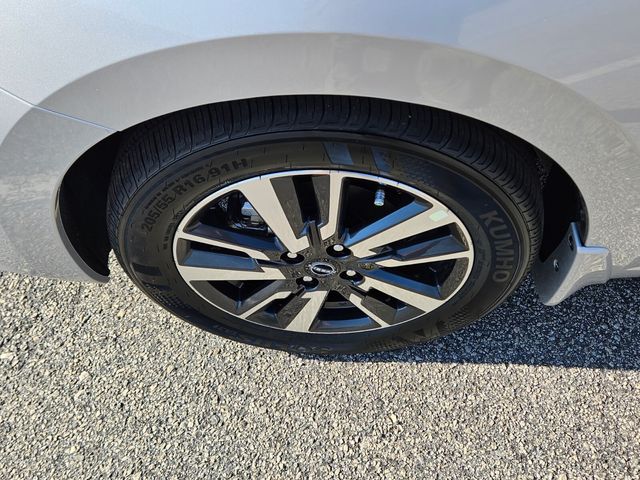 New 2025 Silver Nissan 1.6 SV image 16
