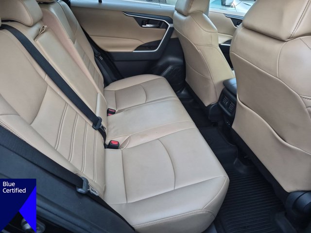 Used 2022 Black Toyota XLE Premium image 33