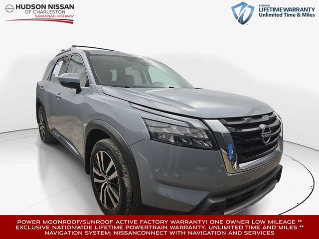 2025 Nissan Pathfinder Platinum FWD
