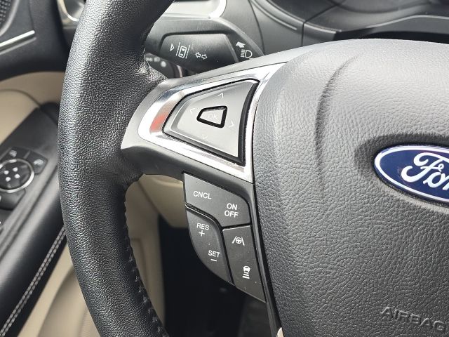 2022 Ford Edge Titanium:168337A