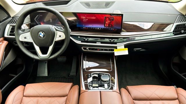 2025 BMW X7 xDrive40i 26