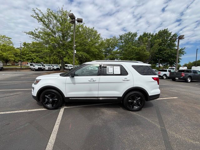 2019 Ford Explorer XLT photo