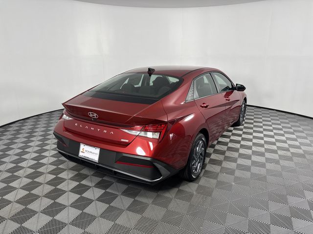 New 2025 Hyundai Elantra Hybrid For Sale in Indianapolis, IN