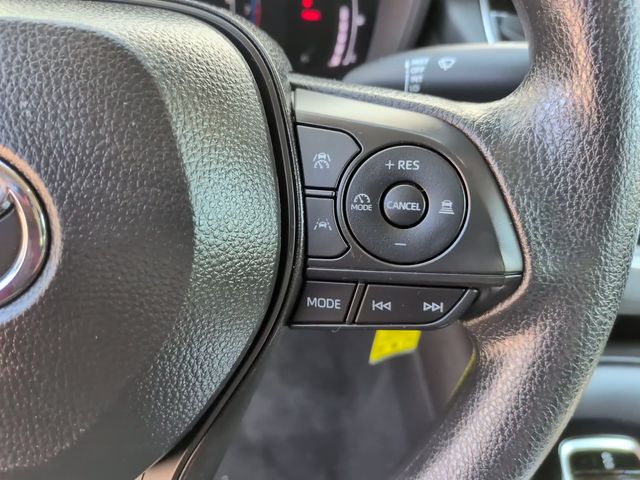 Used 2026  Toyota LE image 18