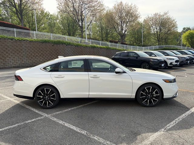 new 2026 Honda Accord Hybrid car, priced at $39,088