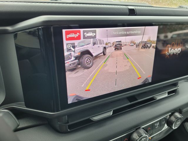 New 2026 White/off-white Jeep Mojave image 33