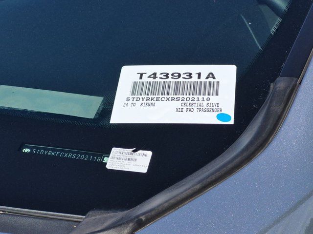 Used 2024 Toyota Sienna Van