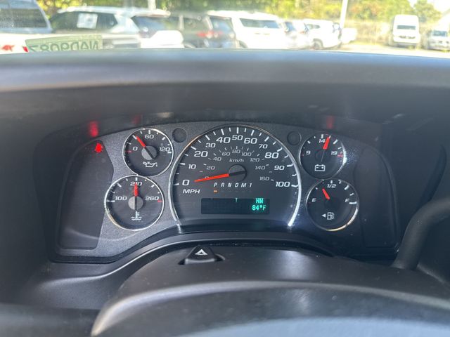 Used 2023 White GMC Work Van image 17