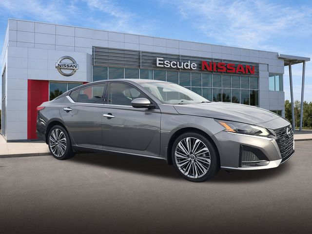 Gray (Gun Metallic) 2023 Nissan Altima Sedan All-Wheel Drive Continuously Variable Transmission
