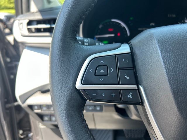 Used 2025 Toyota Sienna Van