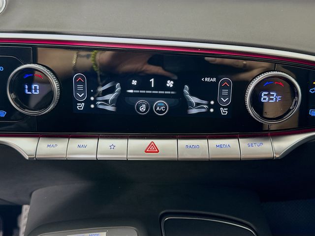 Thumbnail: 2025 Genesis GV70 - 21