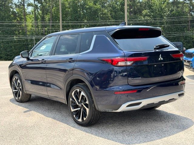 Used 2024 Mitsubishi Outlander SUV