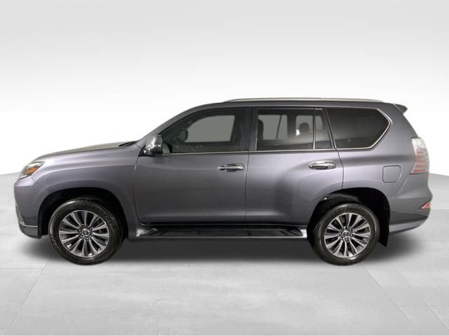 2022 Lexus GX 460 Luxury 2