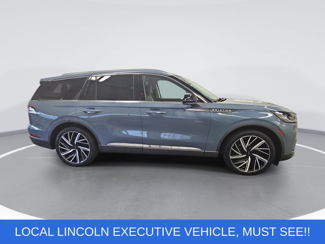 Used 2025 Blue Lincoln Reserve image 2