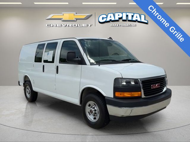 Used 2025 White GMC Work Van image 11