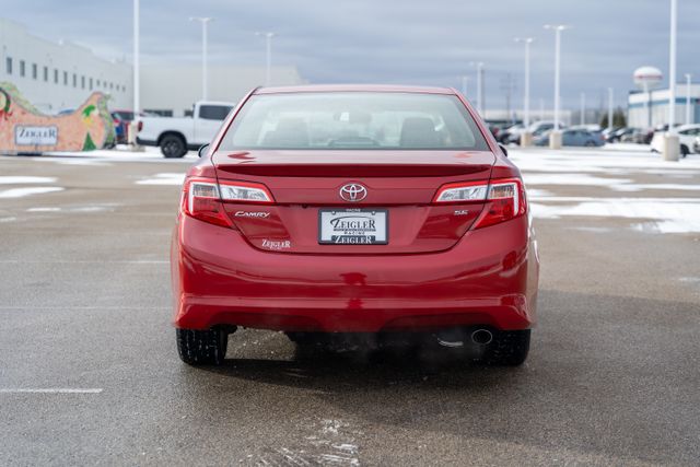 2014 Toyota Camry SE 6