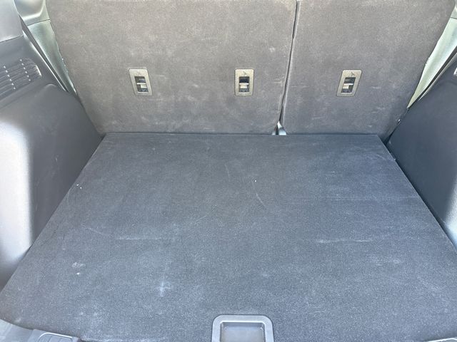 Certified Used 2022 Blue Ford SE image 10