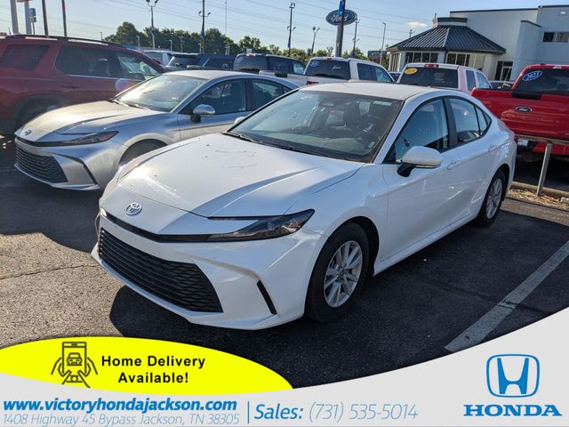 2026 Toyota Camry LE FWD