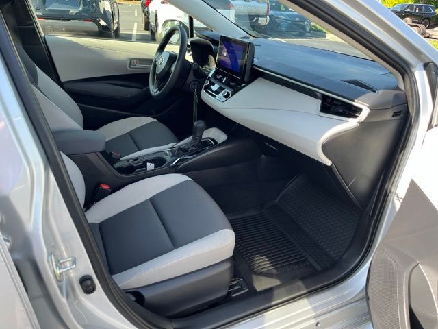 2024 Toyota Corolla LE - Photo 16
