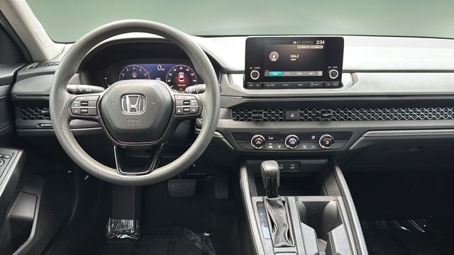 Used 2024  Honda LX image 10