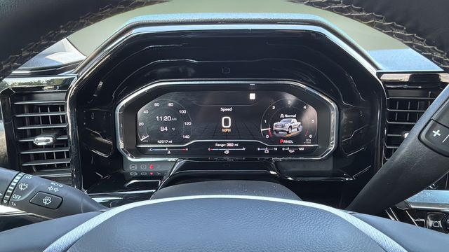 Used 2025 Black GMC SLT image 15