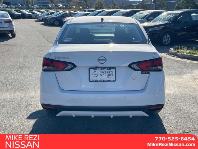 2024 Nissan Versa 1.6 S 3